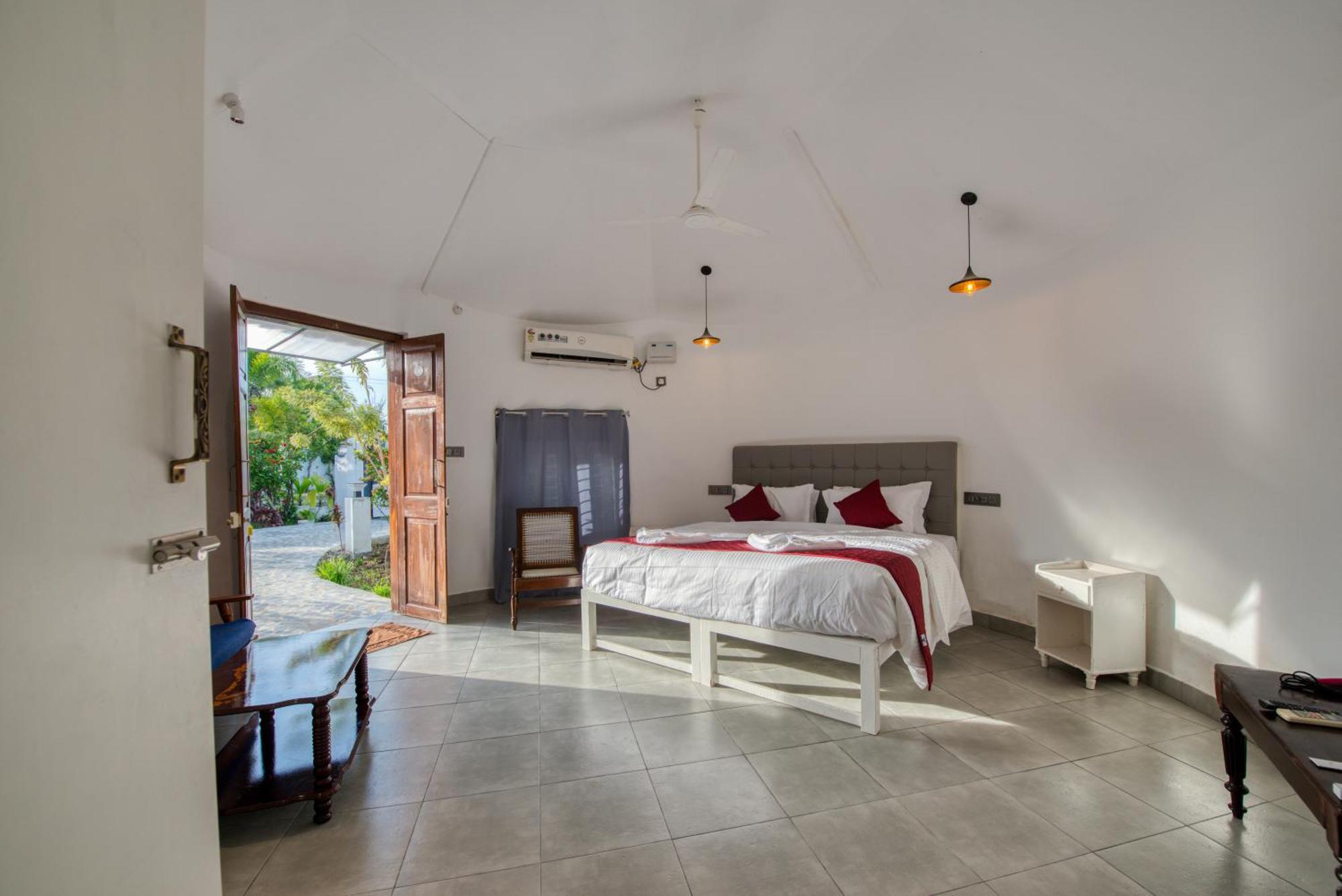 Le Epic Resort Virāmpattinam Εξωτερικό φωτογραφία