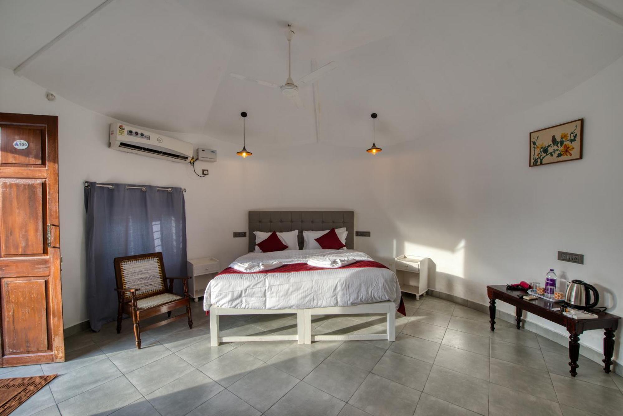 Le Epic Resort Virāmpattinam Εξωτερικό φωτογραφία